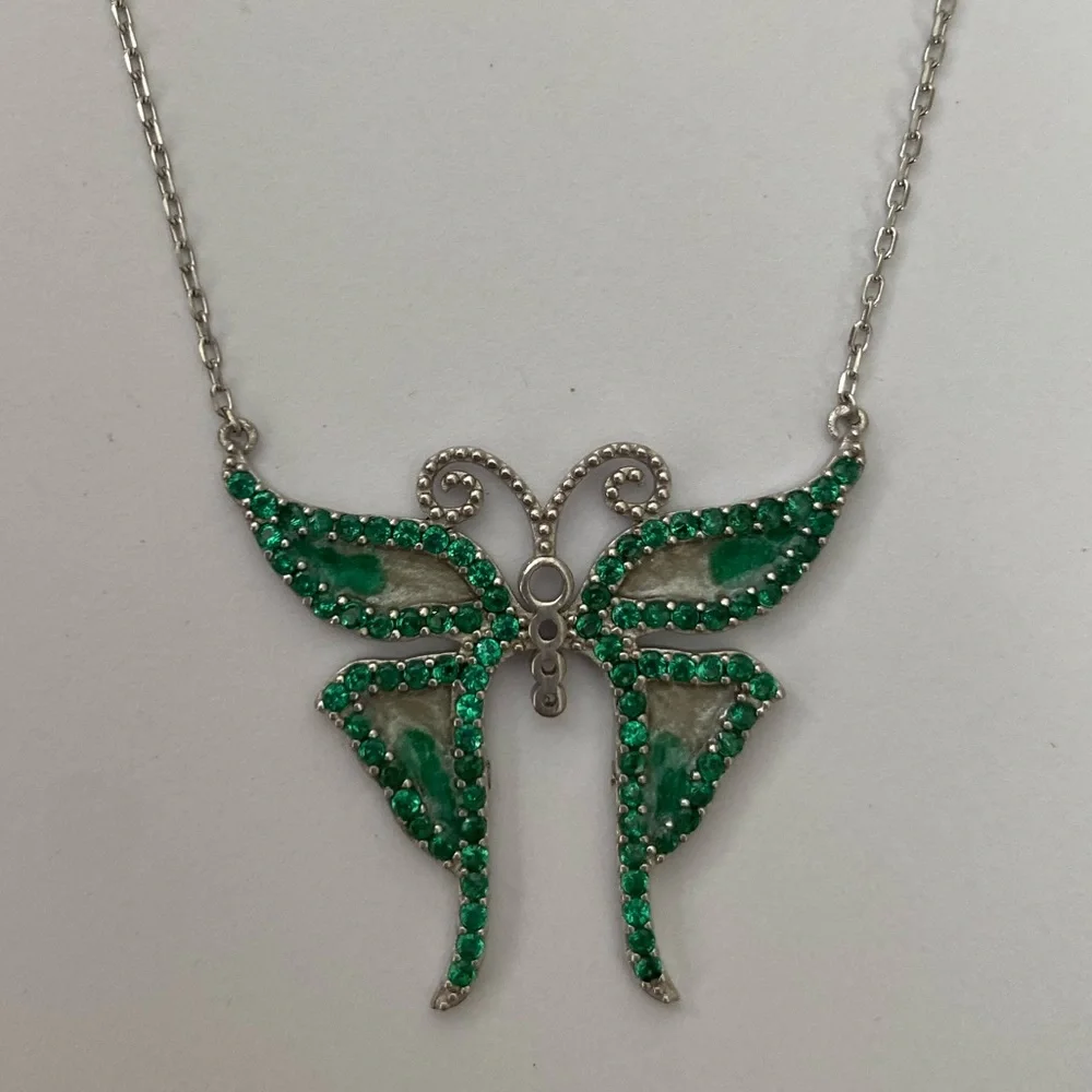🦋925 Silver green butterfly necklace